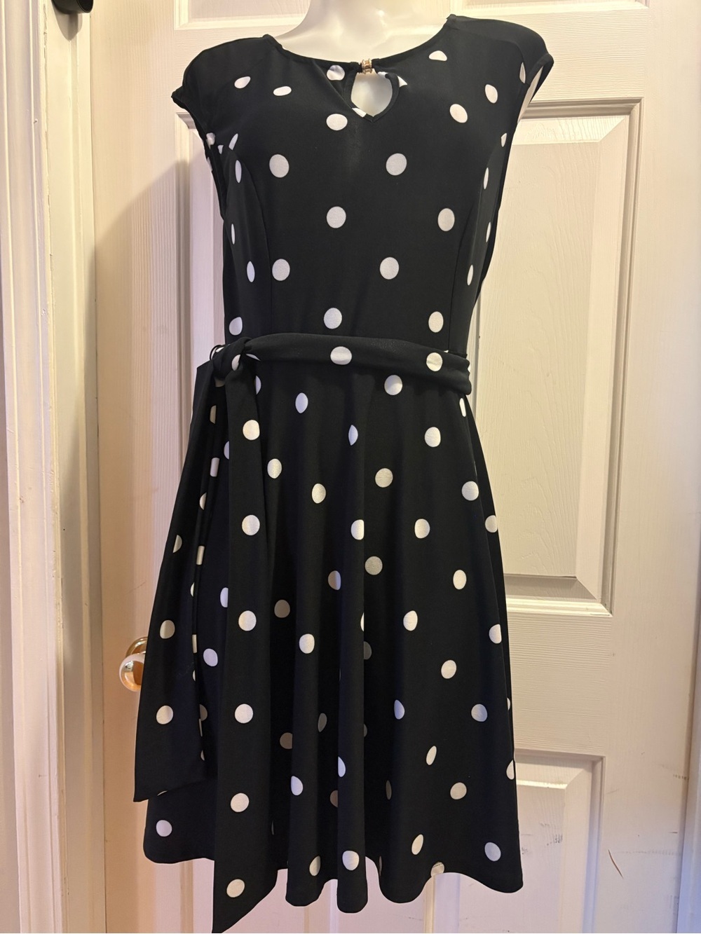 INC International Company, vintage inspired, black white Polka Dot Dress, Sz M. - Picture 6 of 11